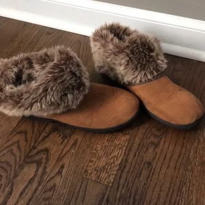 Fur rimmed slippers